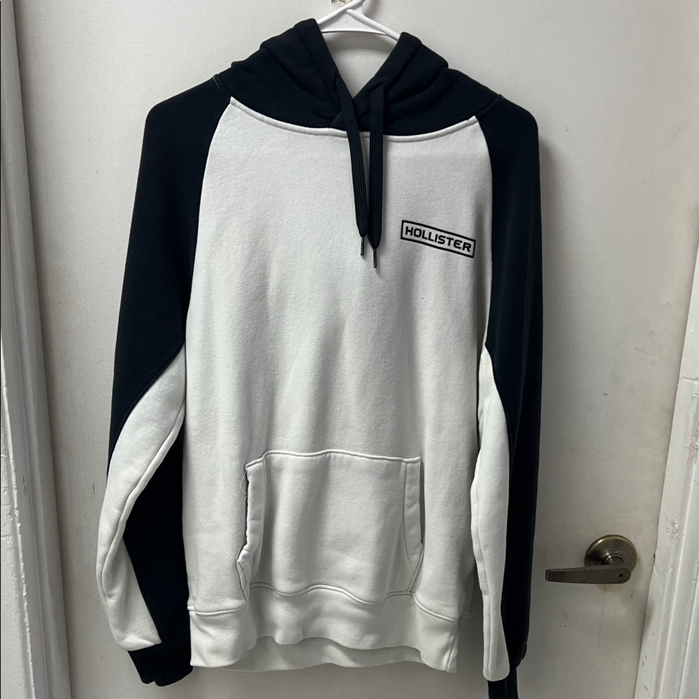 Hollister Men's Two-Tone Hoodie in Black and White